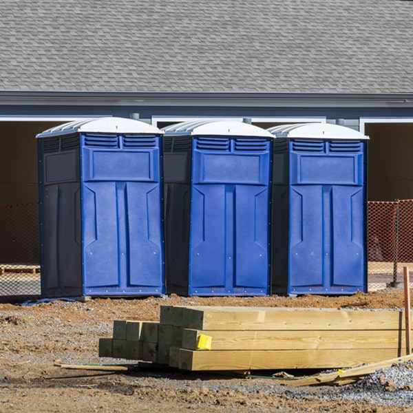 are there different sizes of portable toilets available for rent in Custar OH